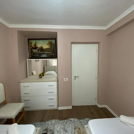 Cenis Apartment Tirana